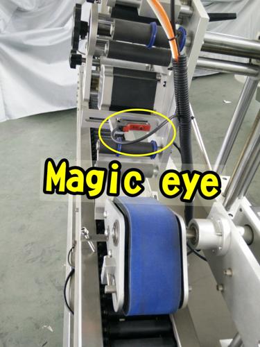 高速Delta伺服貼標電機驅動器小瓶貼標機