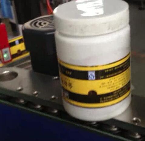 圓瓶貼標機，圓瓶貼標機