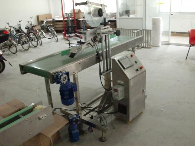 台式不干膠貼紙平面標籤貼標機，帶分頁機進紙對象