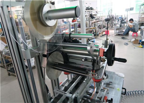 自動頂部貼標機，帶有傳送帶/頂部貼標設備的平面貼標機