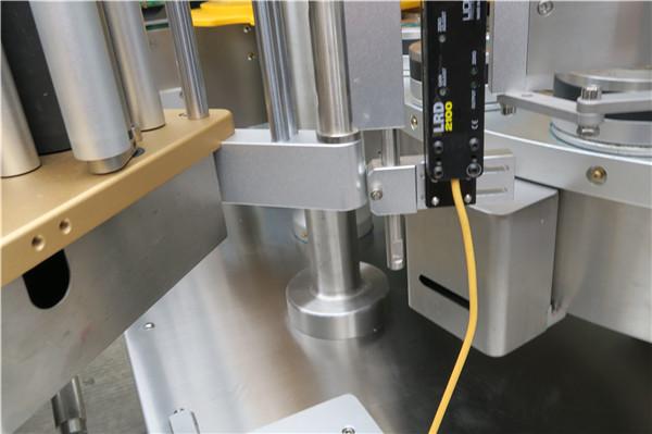 高速旋轉不干膠貼標機，帶填充機選配帶