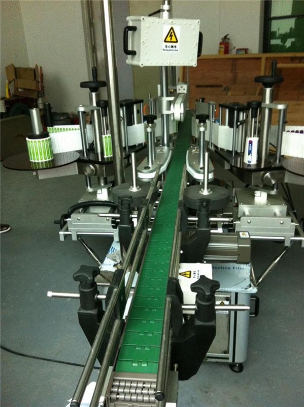 大品牌蒲刀不干膠標籤貼標機葡萄酒貼標機/啤酒瓶標籤貼標機