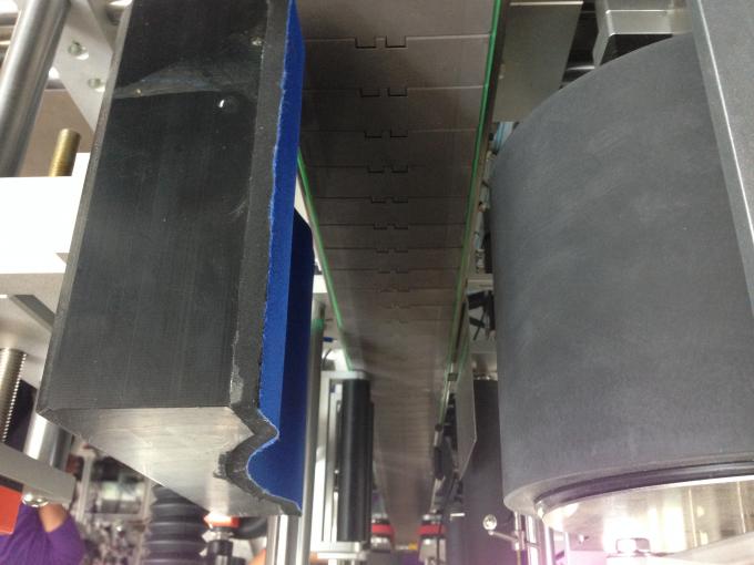 塑料/玻璃圓瓶自動貼標籤機